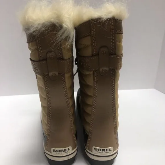 Sorel Youth Tofino II Waterproof Winter Boots Brown, Girls’ Size 7 M