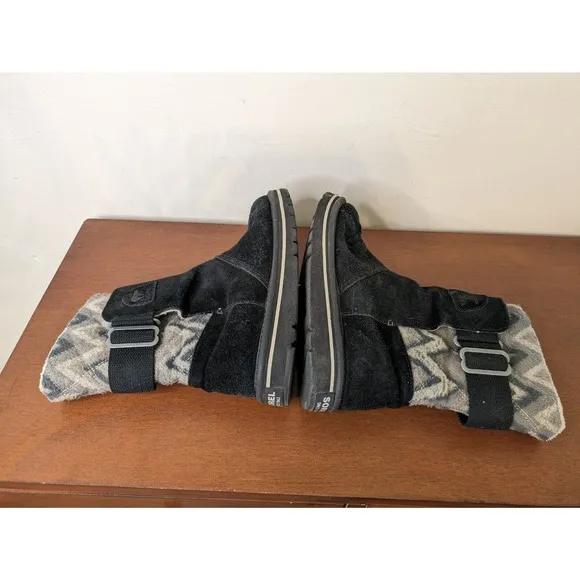Sorrel Women's Winter Boots Size 8.5 Black Gray Adjustable Strap.