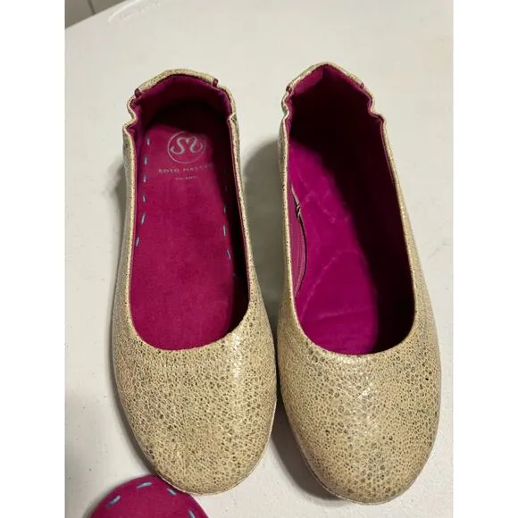 Soto Massini Milano Champagne Pebbled  Ballet Flats Size 7