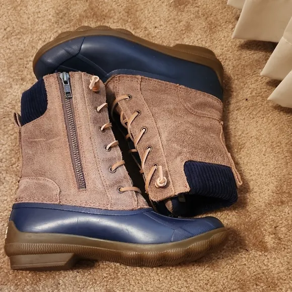 Sperry Blue and Brown Winter Boots with Waterproof Rubber