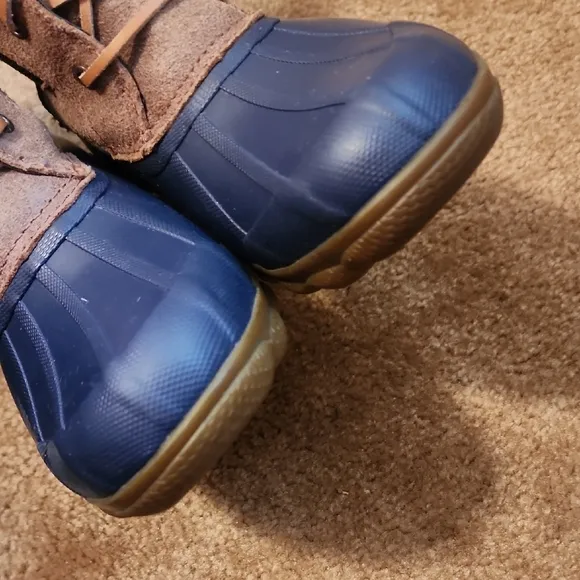 Sperry Blue and Brown Winter Boots with Waterproof Rubber