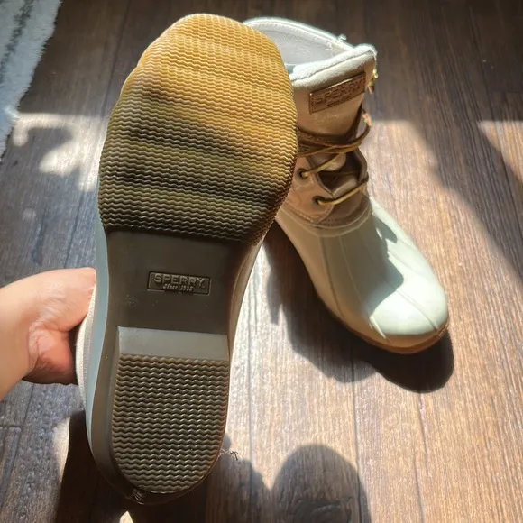 Sperry Winter Boots 8.5
