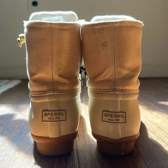 Sperry Winter Boots 8.5