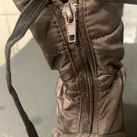 SPRING  STEP ANKLE BOOTS SIZE 8