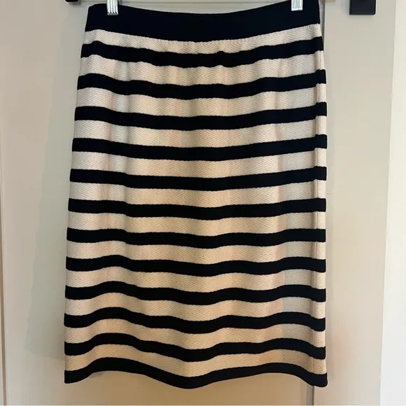 St John Collection Navy Blue and White Stripe Knit Skirt Size 10