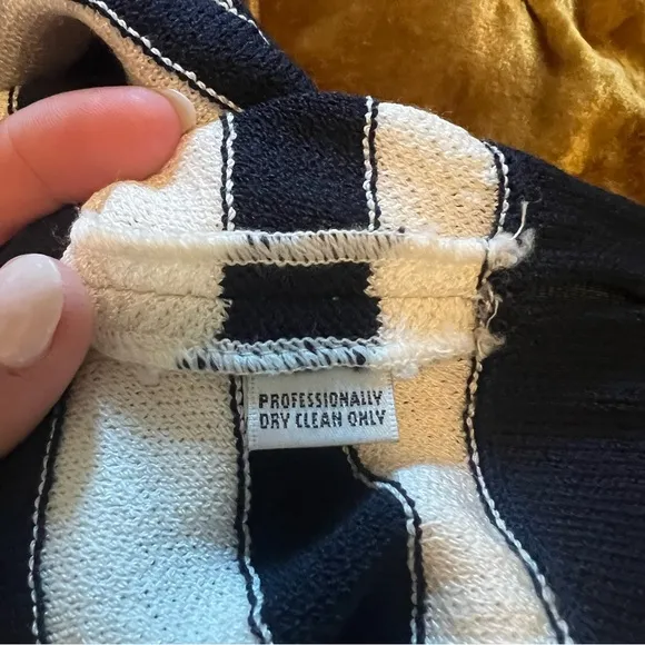 St John Collection Navy Blue and White Stripe Knit Skirt Size 10