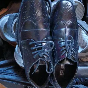 Stacy Adams Black Leather Oxford Shoes with Brogue Detailing
