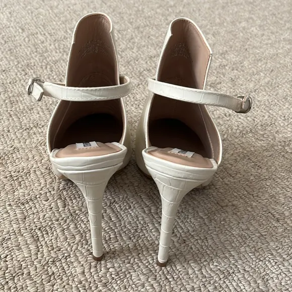 Steve Madden Daily White Leather Croc Embossed Heeled Sling Ankle Booties Size 8