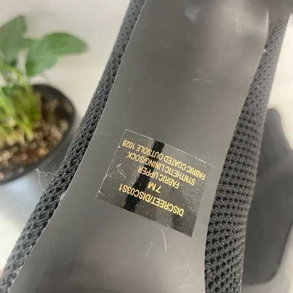 Steve Madden Discreet Boot in Black,‎ Size 7M