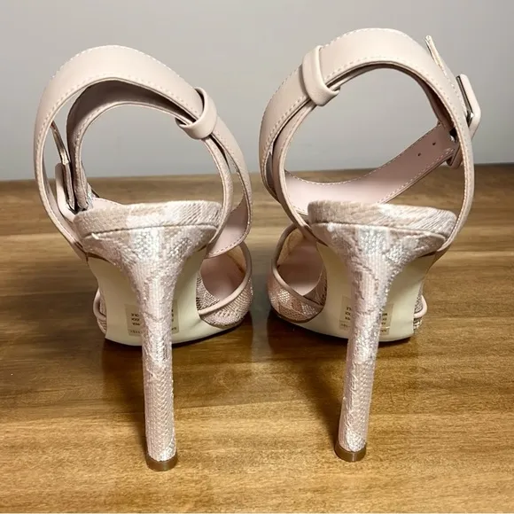 Steve Madden Lace Pumps