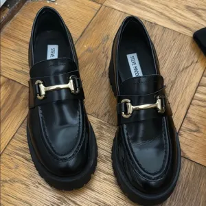 Steve Madden Lando Black Loafers with Gold Accent