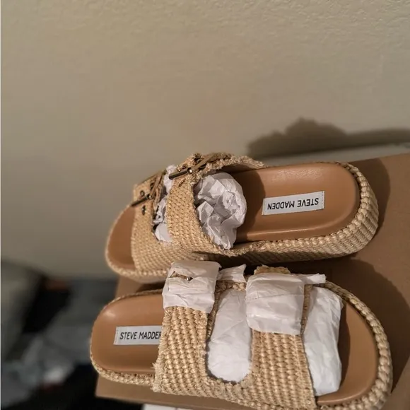 Steve Madden Women's Tan Raffia Sandals Size 7.5