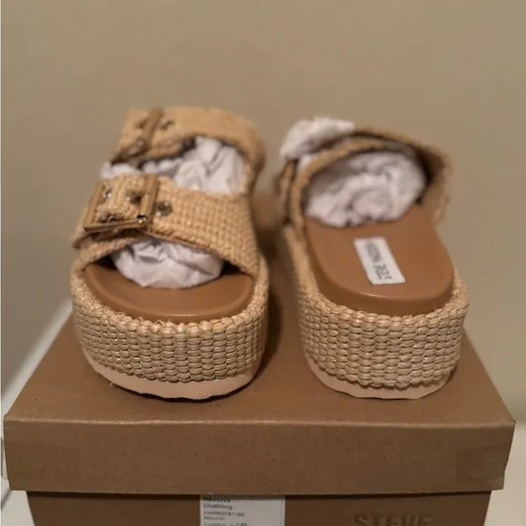 Steve Madden Women's Tan Raffia Sandals Size 7.5