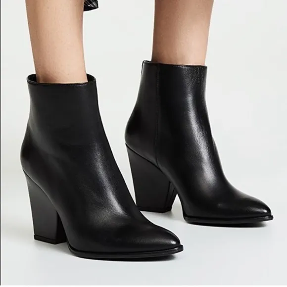 Stuart Weitzman Bedford Black LeatherAnkle Booties Size 6.5