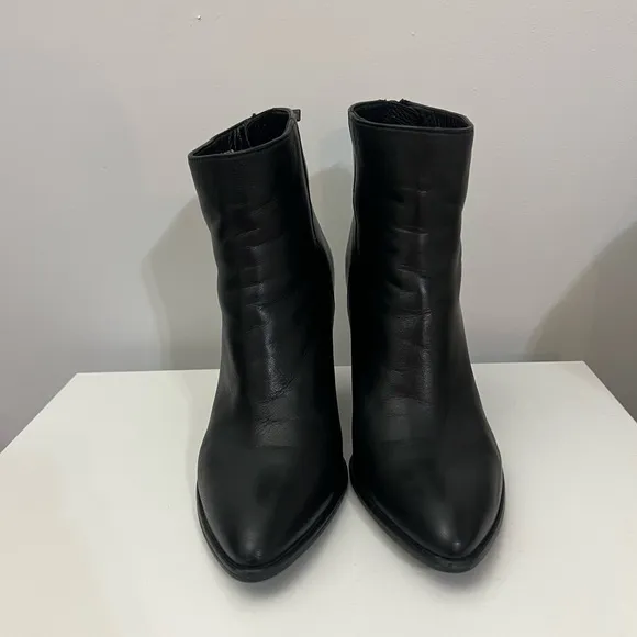Stuart Weitzman Bedford Black LeatherAnkle Booties Size 6.5