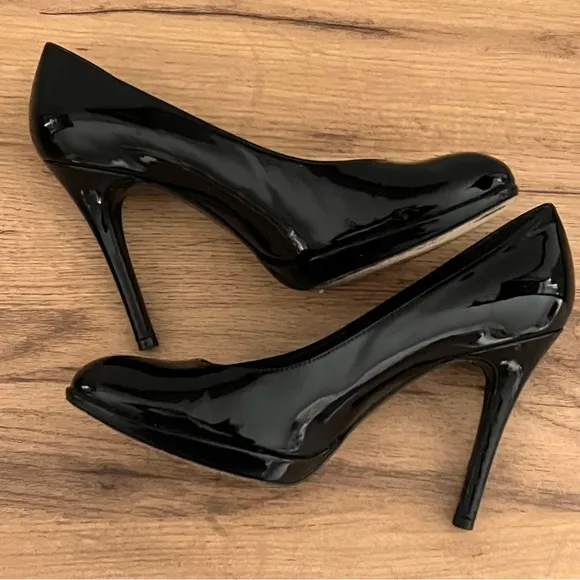 STUART WEITZMAN Black Patent Leather Stiletto Heels Pumps Womens 8.5 EUC