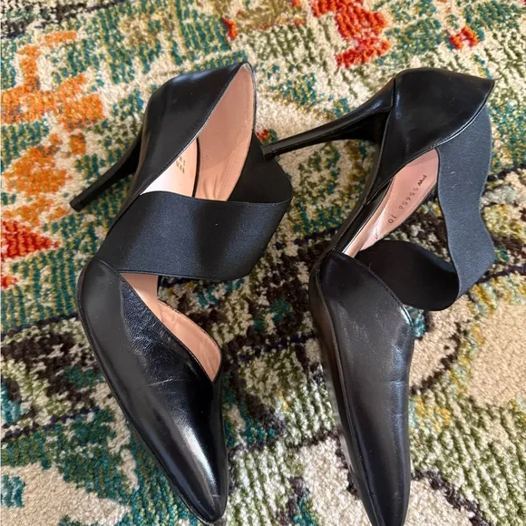 Stuart Weitzman Elegant Black Women's Shoes- never worn