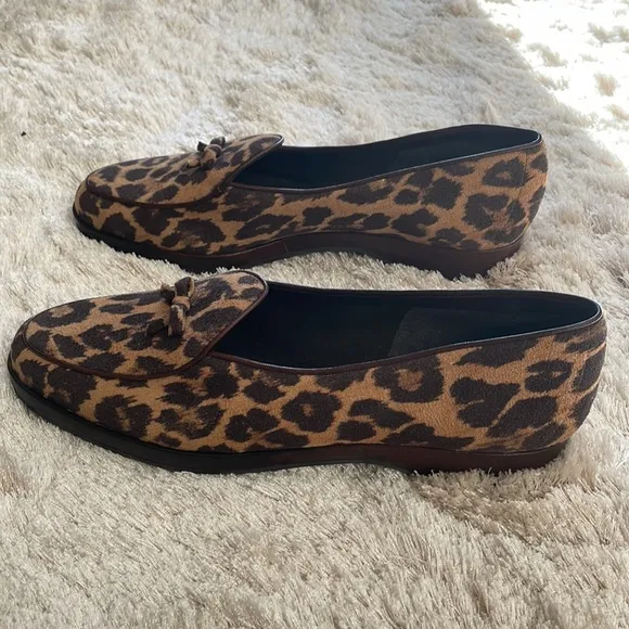 Stuart Weitzman Leopard Loafers with bow detail Size 10.5 SS