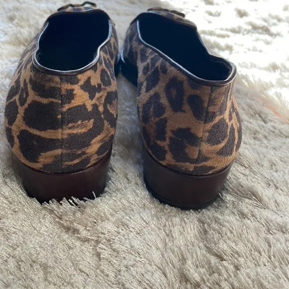 Stuart Weitzman Leopard Loafers with bow detail Size 10.5 SS