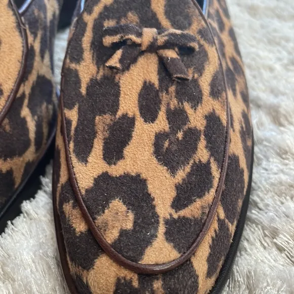 Stuart Weitzman Leopard Loafers with bow detail Size 10.5 SS