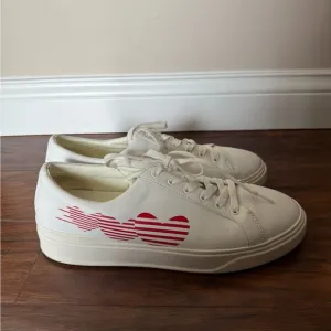 Stuart Weitzman Low Too Heart Men’s White leather Sneakers-Size 12