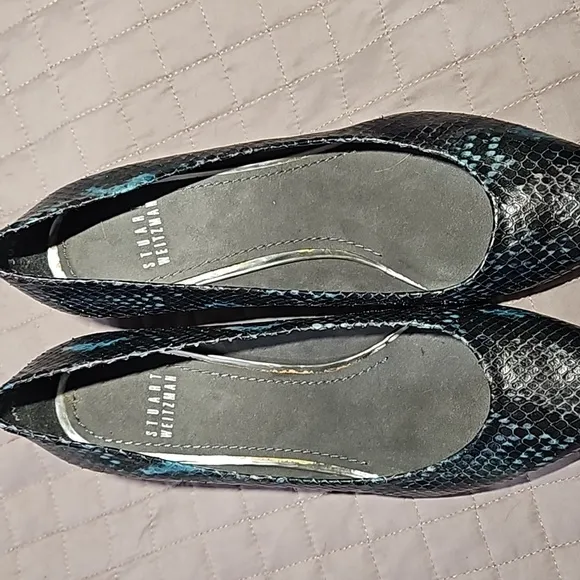 Stuart Weitzman Navy Blue Snakeskin Print Pointed Toe Kitten Heel Size 7.5