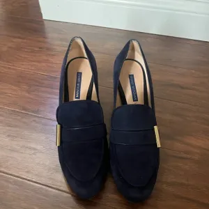 Stuart Weitzman The Preston Cylinder Pump Loafer-Navy Blue Size 9.5