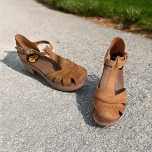 Swedish Hasbeens Leather Tan Wooden Wedge Heels/ Sandals Ankle Strap Toffel