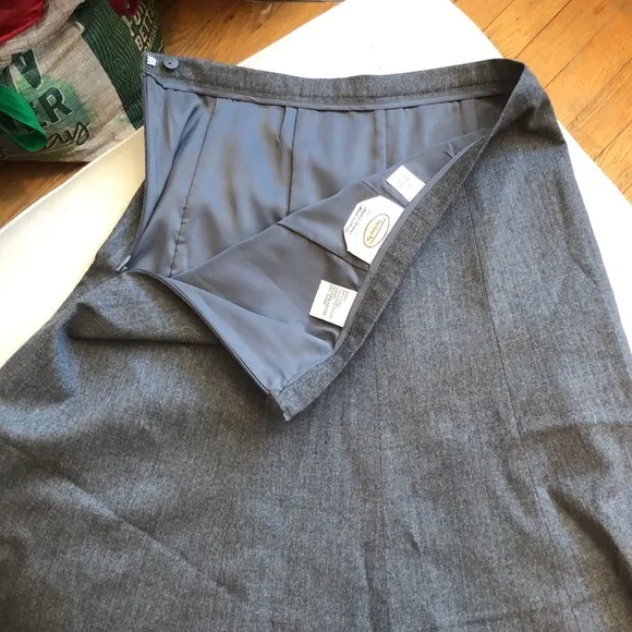 Talbots gray midi flared skirt