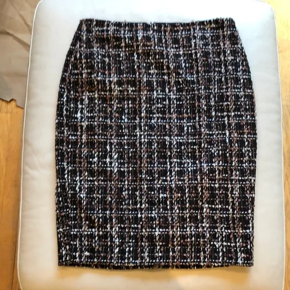 Talbots NWOT black tweed pencil skirt