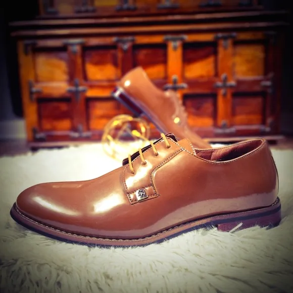 Tan Derby Dress Shoes Size 8.5