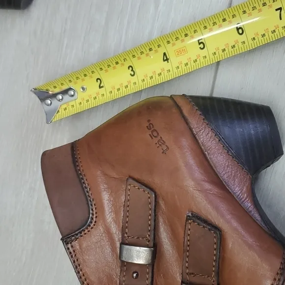 Taos Womens Alto Ankle Leather Wester Moto Booties shoes sz 37 US 6.5