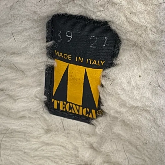Tecnica Women's Italian Apres Skandia Cowhide Fur Boots Black size 39