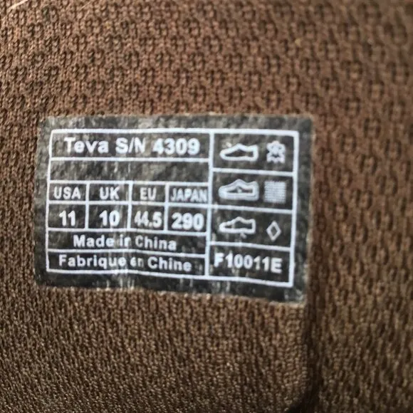 Teva Mens Shocpad Waterproof Hiking Boots Brown Size 11 EUC