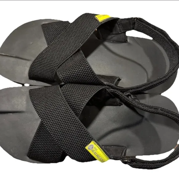 The Healing Sole Black Sandals