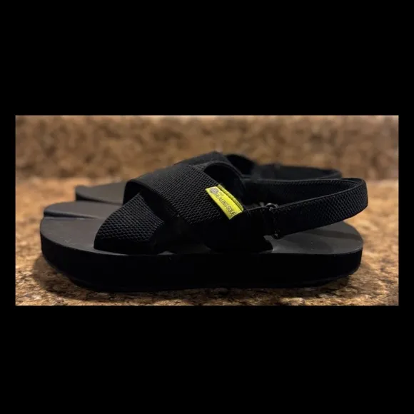 The Healing Sole Black Sandals