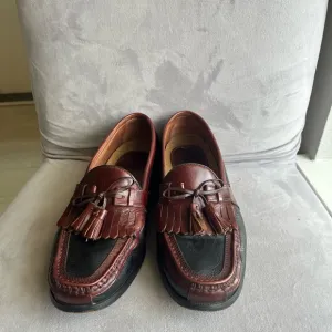 The Johnston Murphy Men's Aragon II Kiltie Tassel dress shoes men’s size 9W