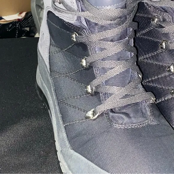 THE NORTH FACE NYLON CHILKIT BOOTS GRAY MENS SIZE 14. EXCELLENT CLEAN CONDITION