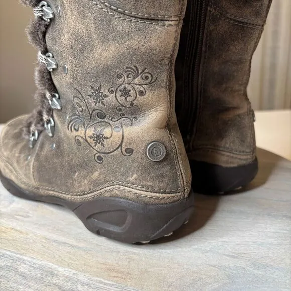 The North Face Women's Adrianne IV Waterproof Knee High Winter Boots US Size 7.5