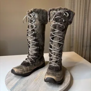 The North Face Women's Adrianne IV Waterproof Knee High Winter Boots US Size 7.5
