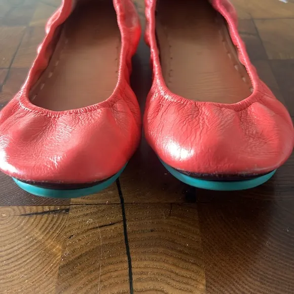 Tieks By Gavriell Poppy Orange Coral Leather Ballet Flats Shoes in size 8