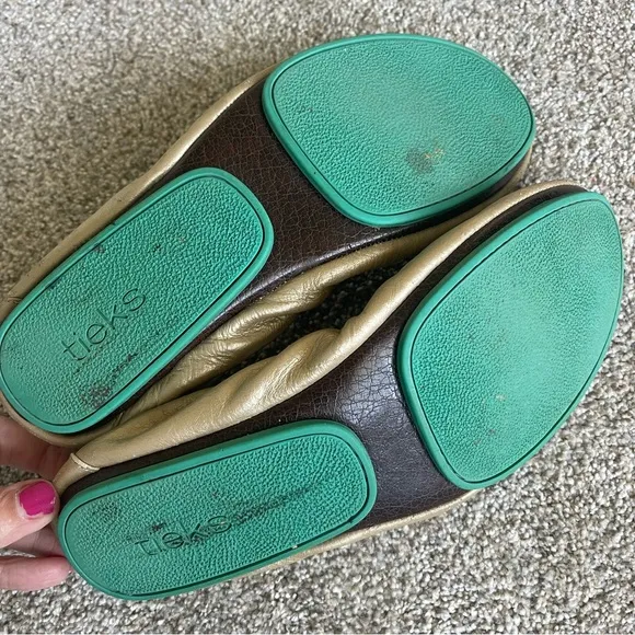 Tieks Round Toe Ballet Flats 8 Metallic Gold Foldable Preloved Size 8
