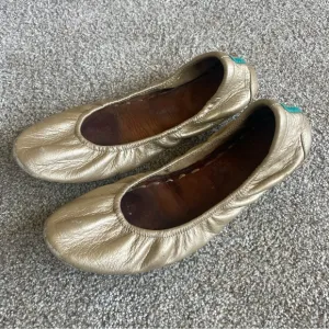 Tieks Round Toe Ballet Flats 8 Metallic Gold Foldable Preloved Size 8