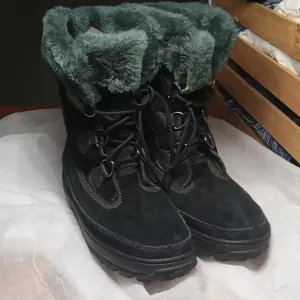 Timberland black leather women's winter boots size 9.5