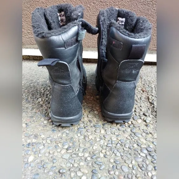 Timberland Boys Leather Winter boots Size 4US