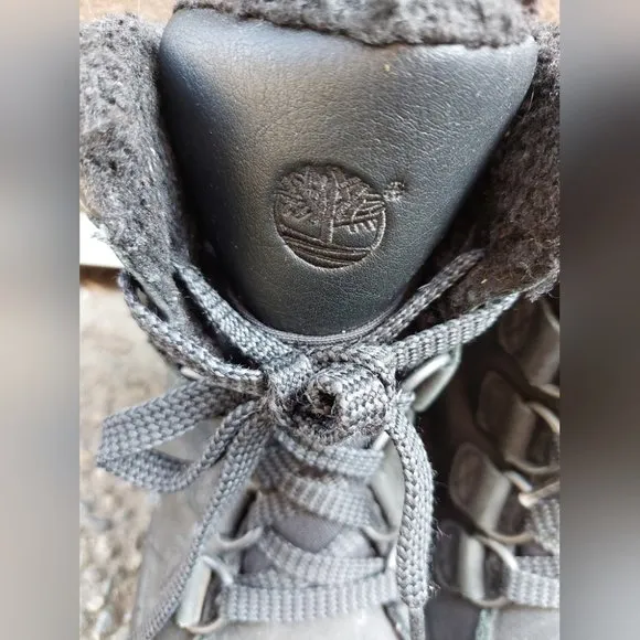 Timberland Boys Leather Winter boots Size 4US