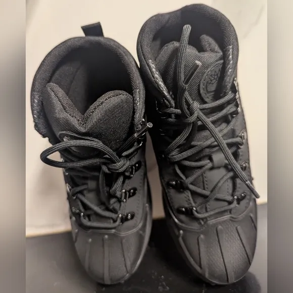 Timberland Junior Converge Waterproof Hiking Boots Size 2 New MSRP $115