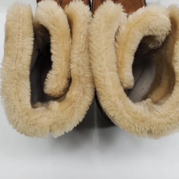 Timberland Ladies Mukluk Chestnut Suede leather winter boots size 9.5