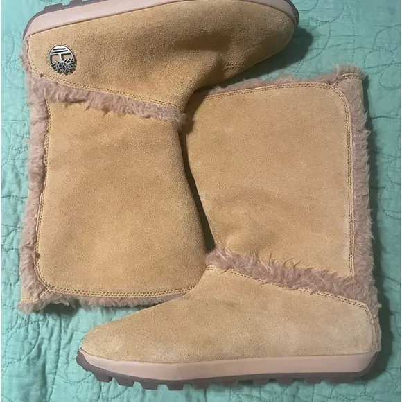 Timberland Mukluk Tan Suede Mid Calf Winter Boots 8 Women’s