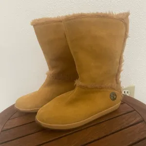 Timberland Mukluk Tan Suede Mid Calf Winter Boots 8 Women’s